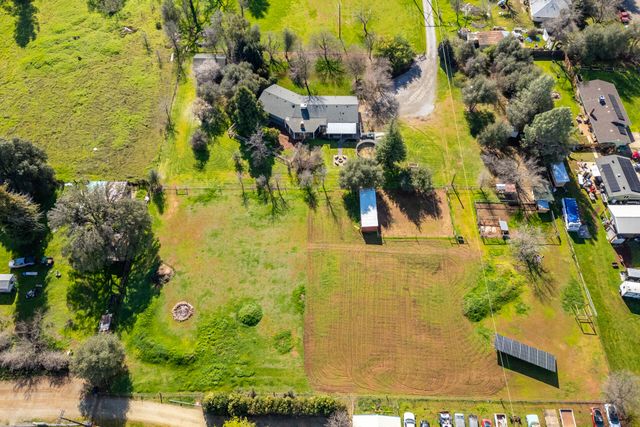 8567 Winona Way, Redding, CA 96002