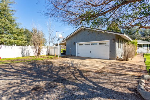 8567 Winona Way, Redding, CA 96002