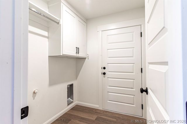 10957 S 271st Avenue, Coweta, OK 74429