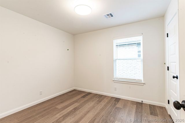 10957 S 271st Avenue, Coweta, OK 74429