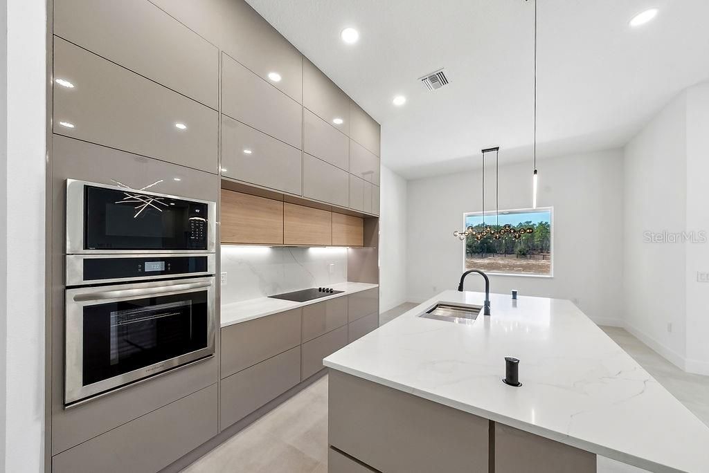 Image 20 of property listing at 5544 SW 136TH AVENUE, Ocala, FL 34481