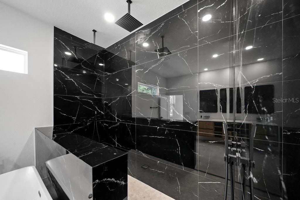 Image 28 of property listing at 5544 SW 136TH AVENUE, Ocala, FL 34481