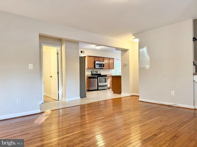 4 SAINT JAMES CT, Stafford, VA 22556