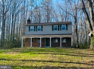 4 SAINT JAMES CT, Stafford, VA 22556