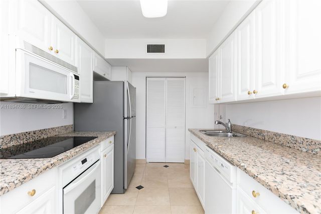 3400 NE 192nd Street LPH5, Aventura, FL 33180