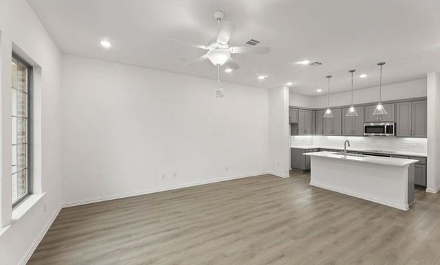 2412 Glacier Way, Mansfield, TX 76063