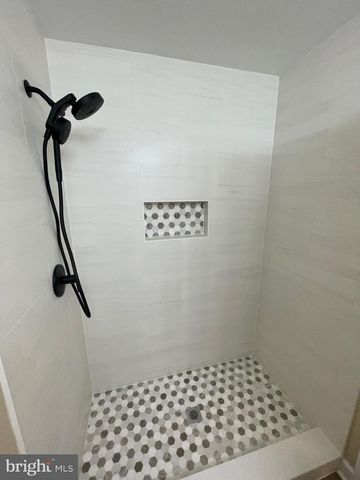 200 GLADE BLVD, Walkersville, MD 21793