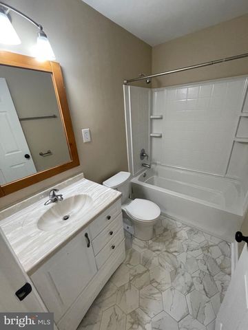 200 GLADE BLVD, Walkersville, MD 21793