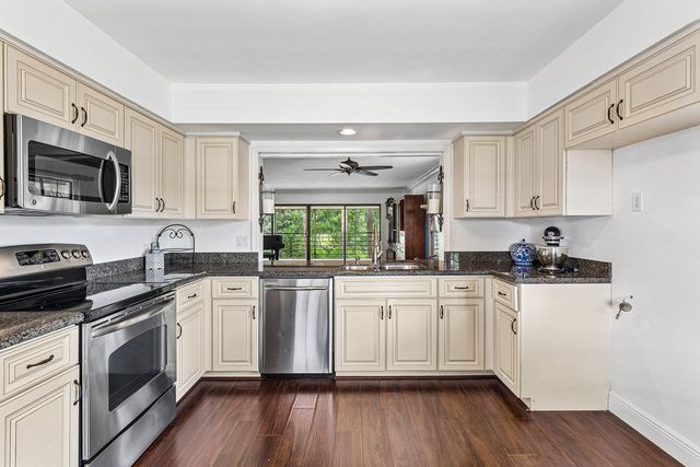 6462 Aspen Glen Circle, Boynton Beach, FL 33437