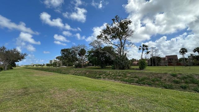 6594 Casabella Lane, Boca Raton, FL 33433
