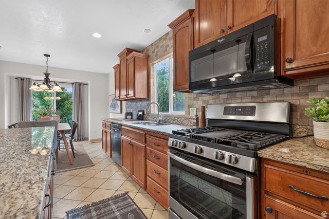 12347 S BLACK POWDER DR, Herriman, UT 84096