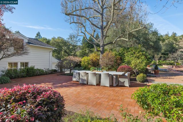 4040 LOS ARABIS DRIVE, Lafayette, CA 94549