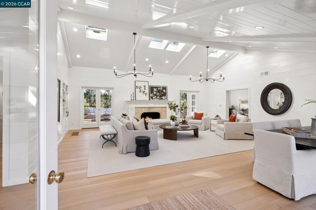 4040 LOS ARABIS DRIVE, Lafayette, CA 94549