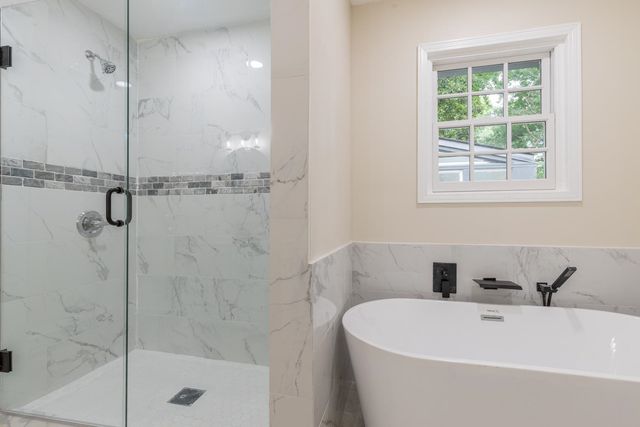 505 THORN RIDGE CV, Memphis, TN 38117