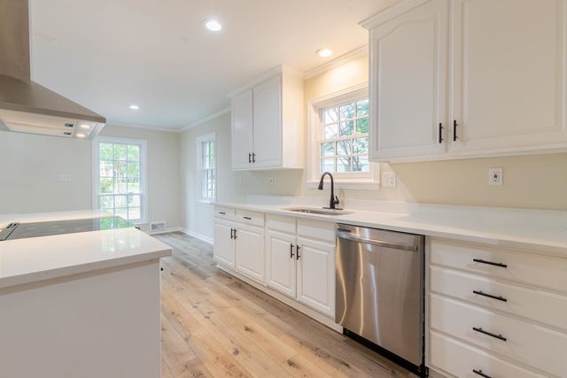 505 THORN RIDGE CV, Memphis, TN 38117