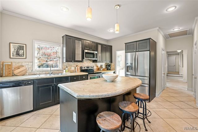 1408 Dearing, Tuscaloosa, AL 35401