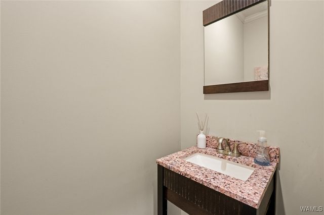 1408 Dearing, Tuscaloosa, AL 35401