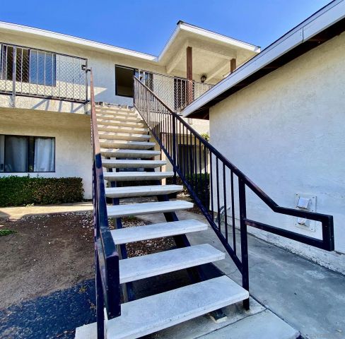 8965 Switzer Dr, Spring Valley, CA 91977