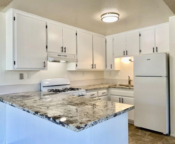8965 Switzer Dr, Spring Valley, CA 91977