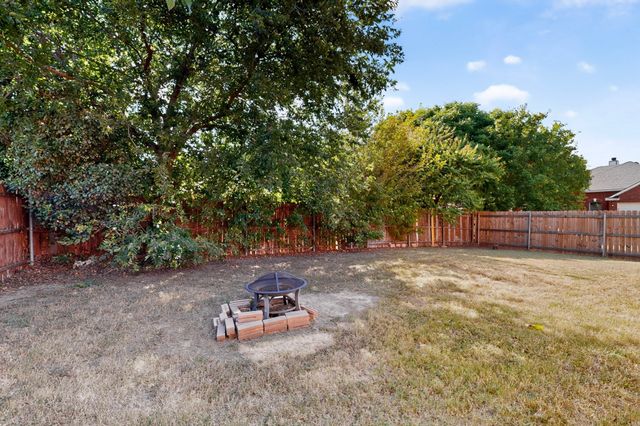 5403 Maverick Drive, Grand Prairie, TX 75052