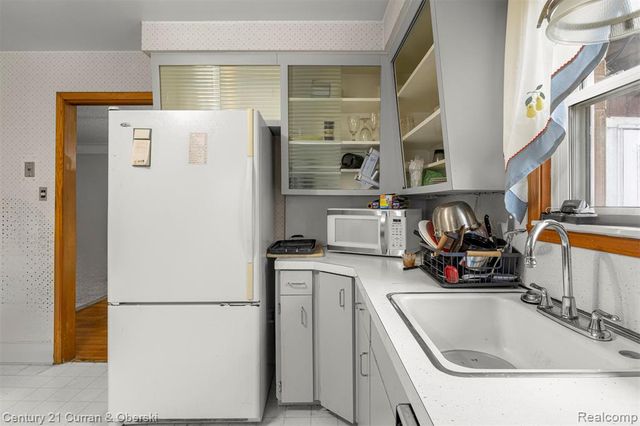 14050 Garfield, Redford, MI 48239