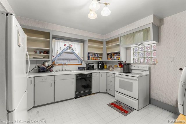 14050 Garfield, Redford, MI 48239