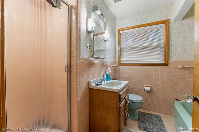 14050 Garfield, Redford, MI 48239