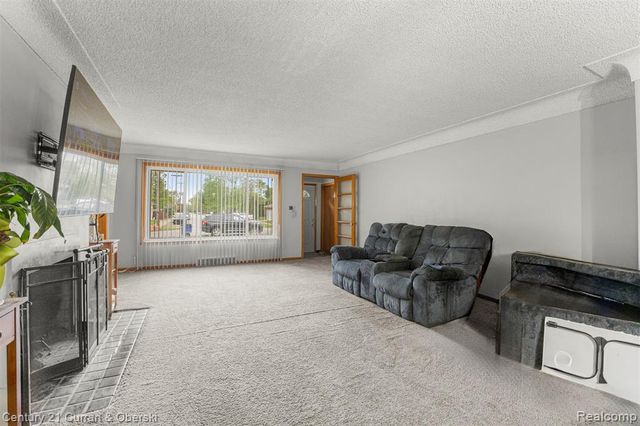 14050 Garfield, Redford, MI 48239