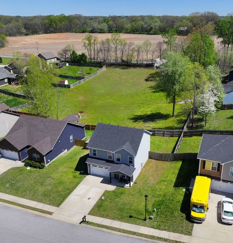 1915 Bell Chase Way, Clarksville, TN 37040