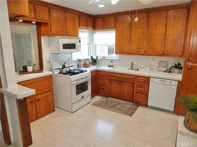 5758 Eckleson Street, Lakewood, CA 90713