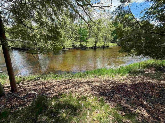 465 Hiawatha Drive, Mount Pleasant, MI 48858