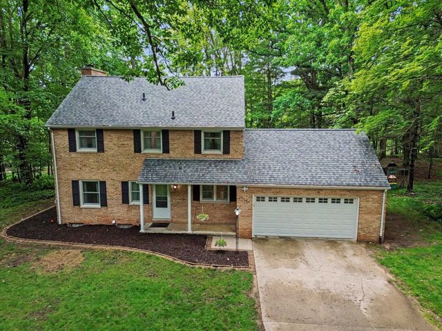 465 Hiawatha Drive, Mount Pleasant, MI 48858