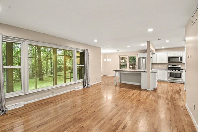 465 Hiawatha Drive, Mount Pleasant, MI 48858