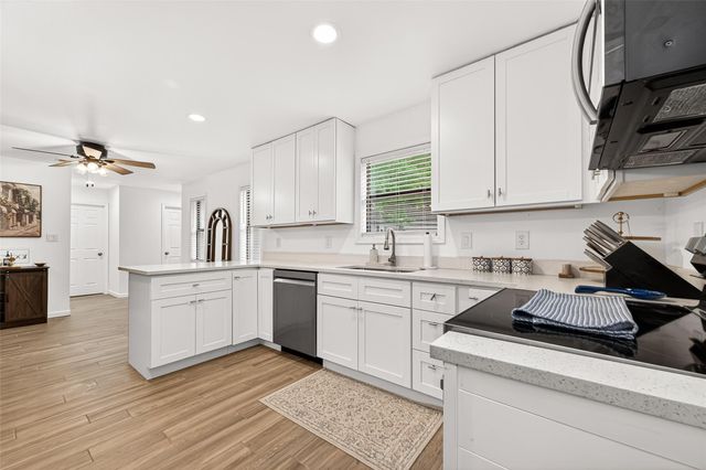 548 Brandon Road, Conroe, TX 77302
