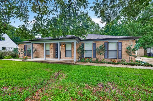 548 Brandon Road, Conroe, TX 77302