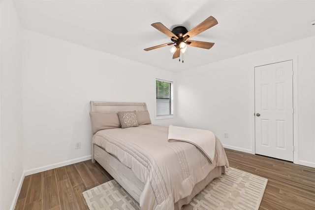 548 Brandon Road, Conroe, TX 77302