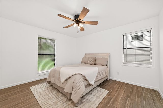 548 Brandon Road, Conroe, TX 77302