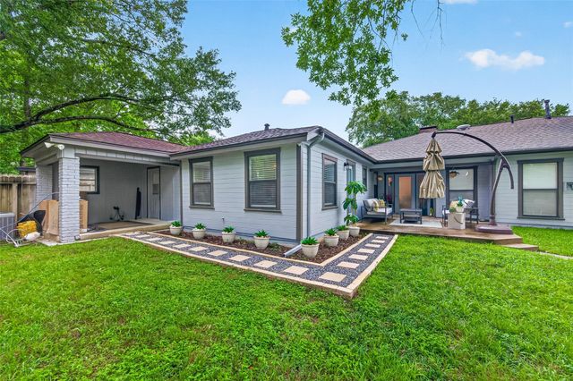 548 Brandon Road, Conroe, TX 77302