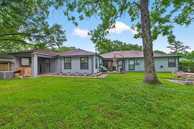 548 Brandon Road, Conroe, TX 77302