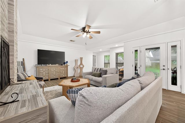 548 Brandon Road, Conroe, TX 77302