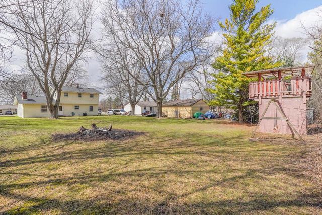 3749 Debby LANE, Franksville, WI 53126