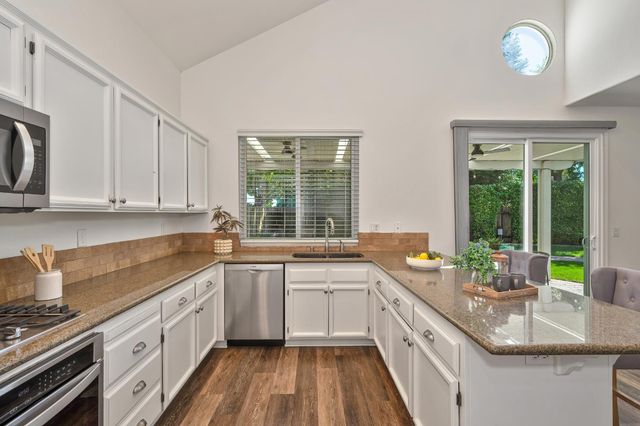 316 Thrush Ct, Roseville, CA 95747
