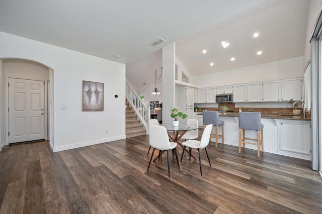 316 Thrush Ct, Roseville, CA 95747