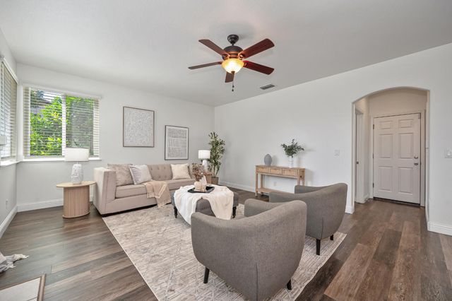 316 Thrush Ct, Roseville, CA 95747