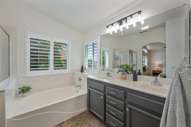 316 Thrush Ct, Roseville, CA 95747