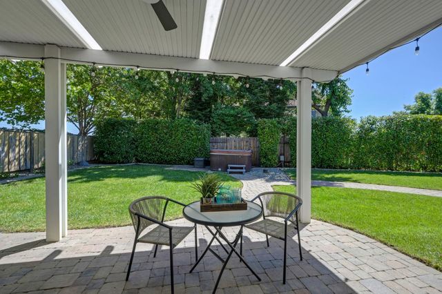316 Thrush Ct, Roseville, CA 95747