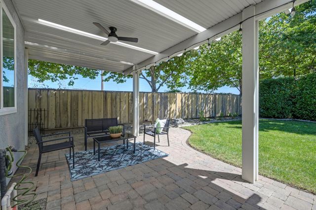 316 Thrush Ct, Roseville, CA 95747