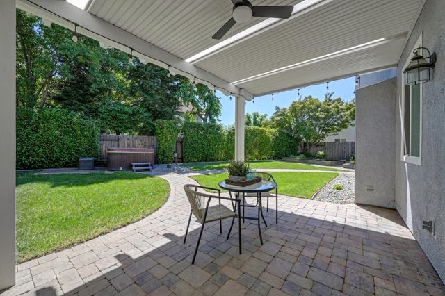 316 Thrush Ct, Roseville, CA 95747