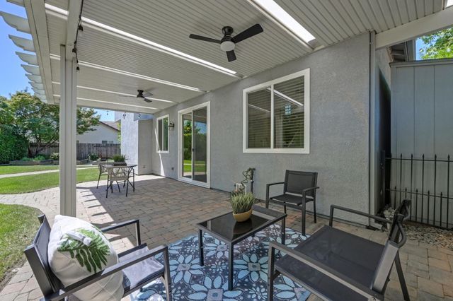 316 Thrush Ct, Roseville, CA 95747