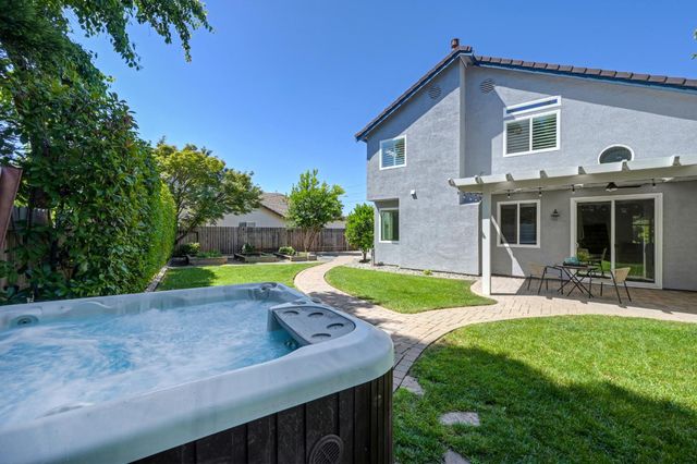 316 Thrush Ct, Roseville, CA 95747
